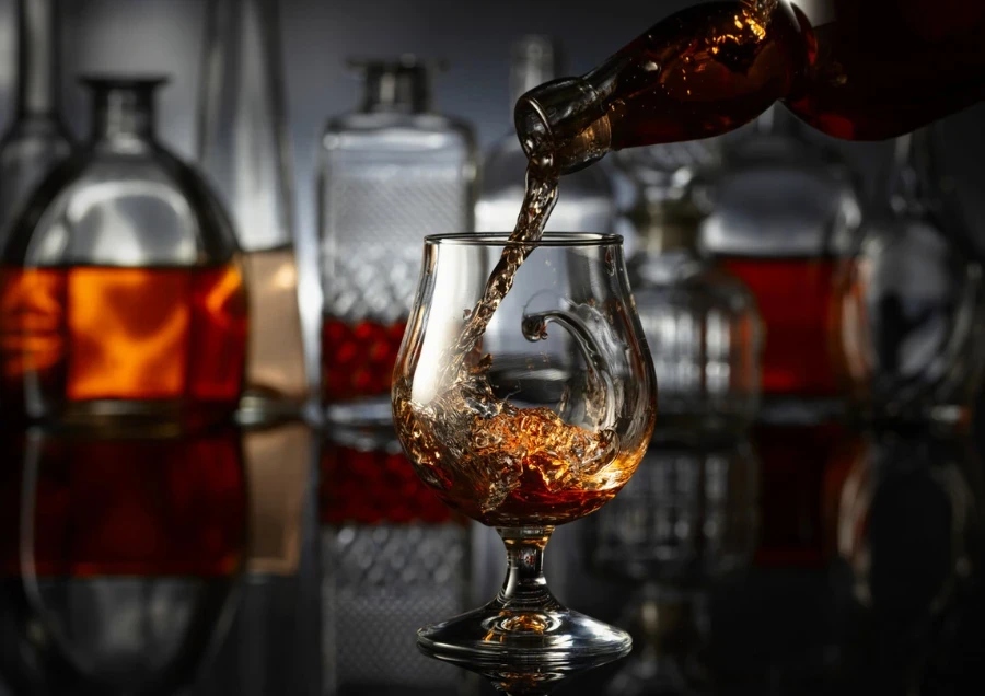 Cognac là sự kết hợp giữa nguyên liệu chọn lọc và kỹ thuật tinh xảo.