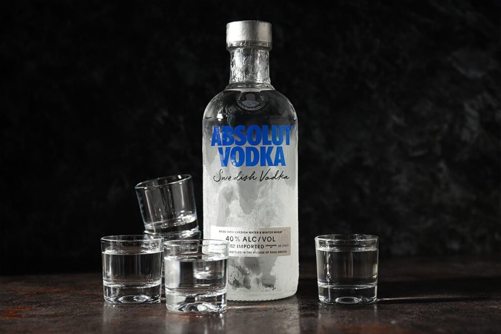 Rượu vodka là gì? Đặc điểm, phân loại và quy trình sản xuất